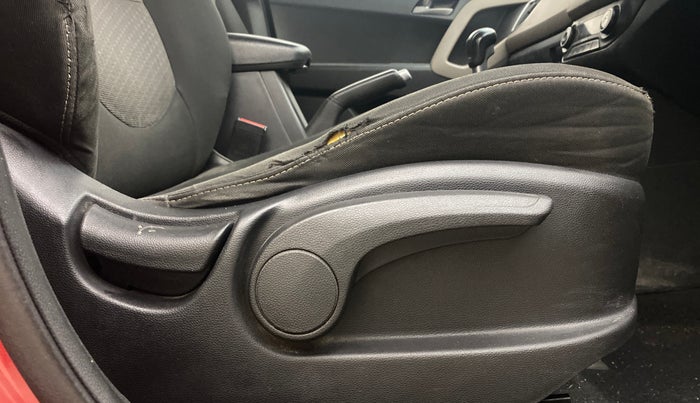 2016 Hyundai Creta SX PLUS 1.6 PETROL, Petrol, Manual, 81,880 km, Driver Side Adjustment Panel