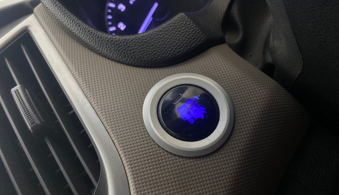 2016 Hyundai Creta SX PLUS 1.6 PETROL, Petrol, Manual, 81,880 km, Keyless Start/ Stop Button