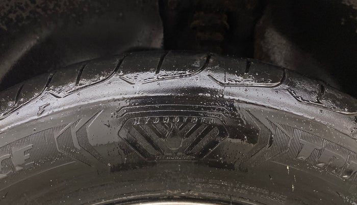 2016 Hyundai Creta SX PLUS 1.6 PETROL, Petrol, Manual, 81,880 km, Left Rear Tyre Tread