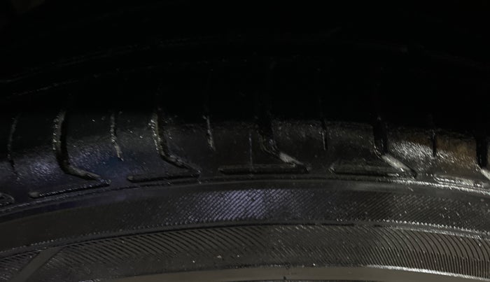 2019 Ford FREESTYLE TITANIUM PLUS 1.2 PETROL, Petrol, Manual, 98,254 km, Left Front Tyre Tread