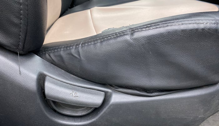 2018 Hyundai Grand i10 SPORTZ AT 1.2 KAPPA VTVT, Petrol, Automatic, 24,548 km, Driver Side Adjustment Panel