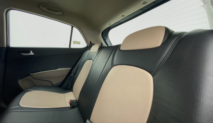 2018 Hyundai Grand i10 SPORTZ AT 1.2 KAPPA VTVT, Petrol, Automatic, 24,548 km, Right Side Rear Door Cabin
