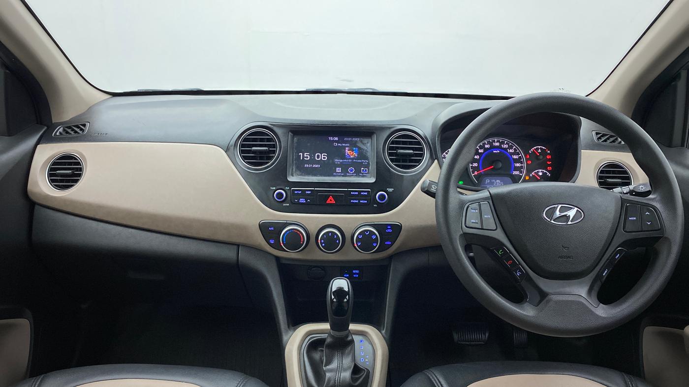 2018 Hyundai Grand i10 SPORTZ AT 1.2 KAPPA VTVT, Petrol, Automatic, 24,548 km, Dashboard