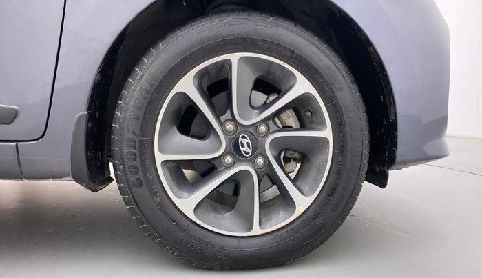 2018 Hyundai Grand i10 SPORTZ AT 1.2 KAPPA VTVT, Petrol, Automatic, 24,548 km, Right Front Wheel