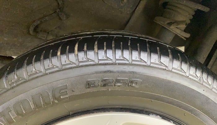 2022 Tata Tiago XT (O) PETROL, Petrol, Manual, 56,766 km, Left Rear Tyre Tread