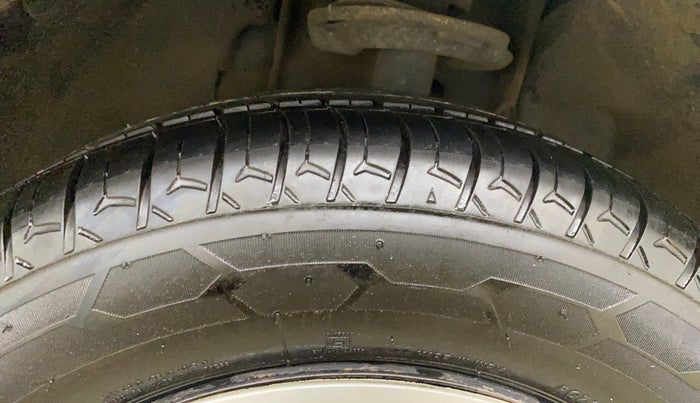 2022 Tata Tiago XT (O) PETROL, Petrol, Manual, 56,766 km, Right Front Tyre Tread