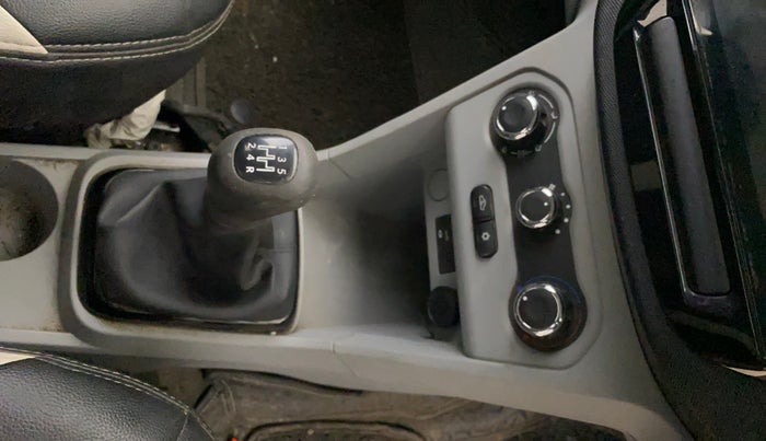 2022 Tata Tiago XT (O) PETROL, Petrol, Manual, 56,766 km, Gear Lever