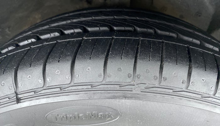 2020 Ford FREESTYLE TITANIUM + 1.2 TI-VCT, Petrol, Manual, 11,102 km, Right Front Tyre Tread