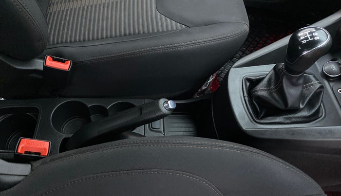 2020 Ford FREESTYLE TITANIUM + 1.2 TI-VCT, Petrol, Manual, 11,102 km, Gear Lever