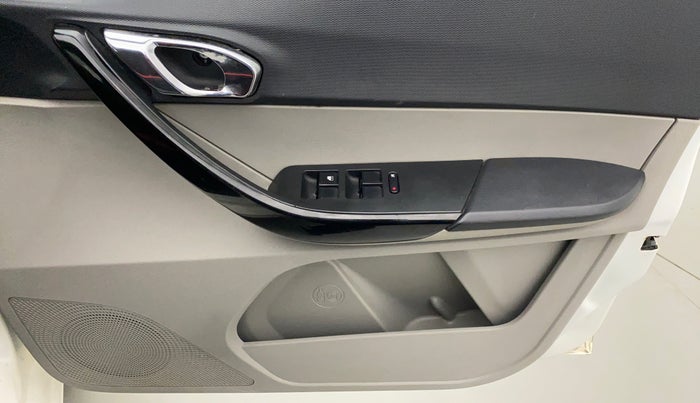 2019 Tata Tiago XZA PLUS PETROL, Petrol, Automatic, 13,830 km, Driver Side Door Panels Control