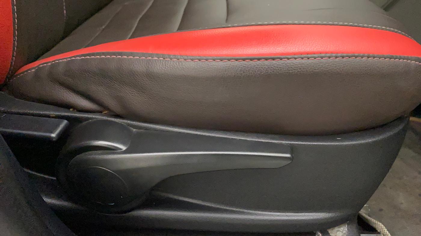 2019 Tata Tiago XZA PLUS PETROL, Petrol, Automatic, 13,830 km, Driver Side Adjustment Panel