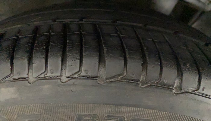 2019 Tata Tiago XZA PLUS PETROL, Petrol, Automatic, 13,830 km, Left Front Tyre Tread