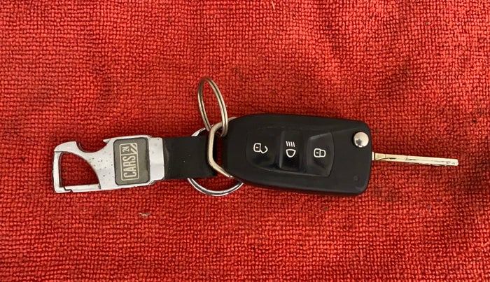 2019 Tata Tiago XZA PLUS PETROL, Petrol, Automatic, 13,830 km, Key Close Up