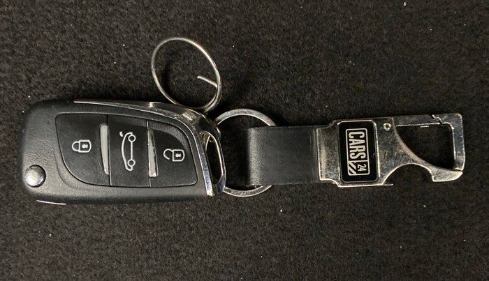 2014 Tata Zest XMS RT, Petrol, Manual, 74,916 km, Key Close Up