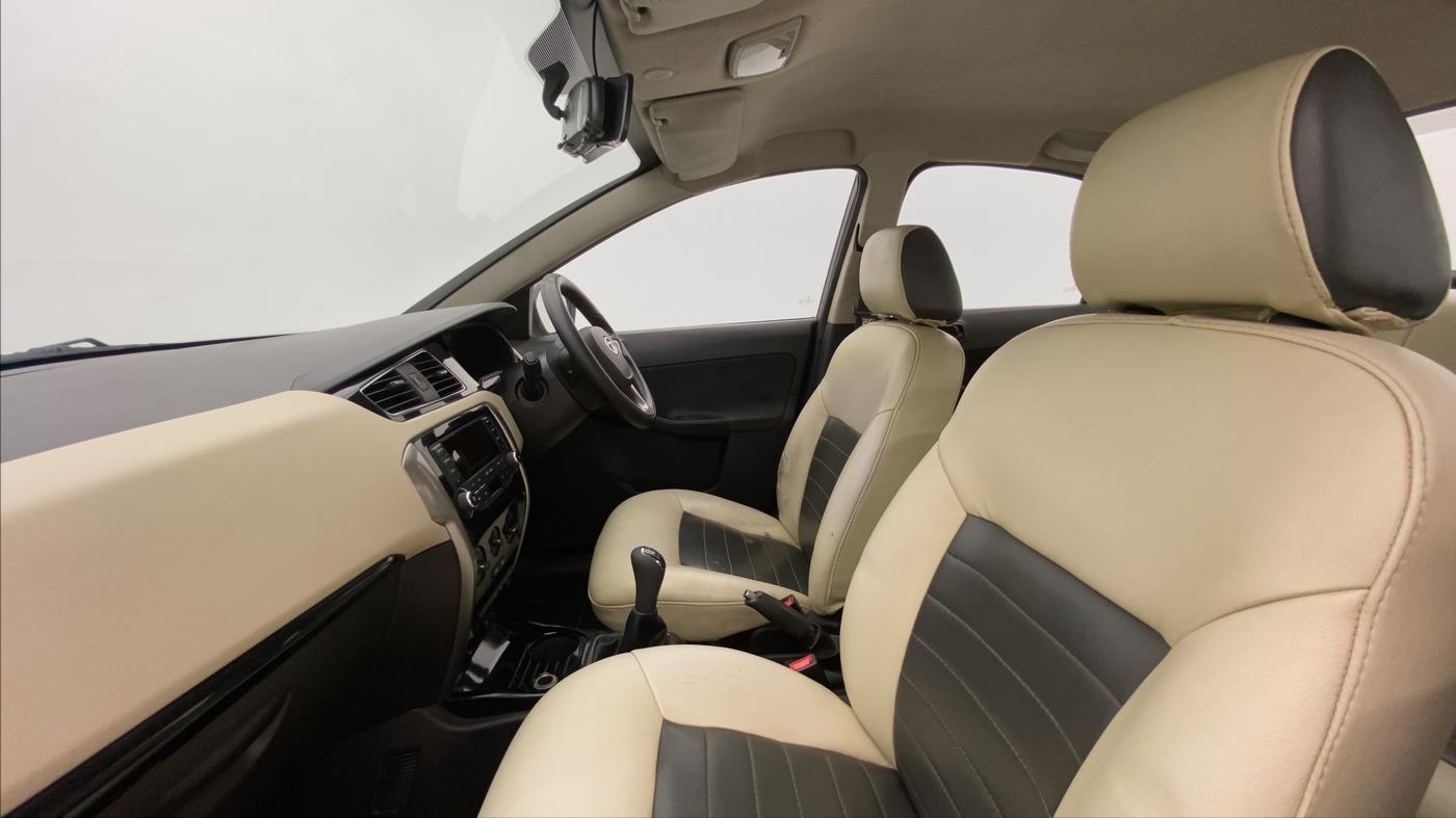 2014 Tata Zest XMS RT, Petrol, Manual, 74,916 km, Right Side Front Door Cabin