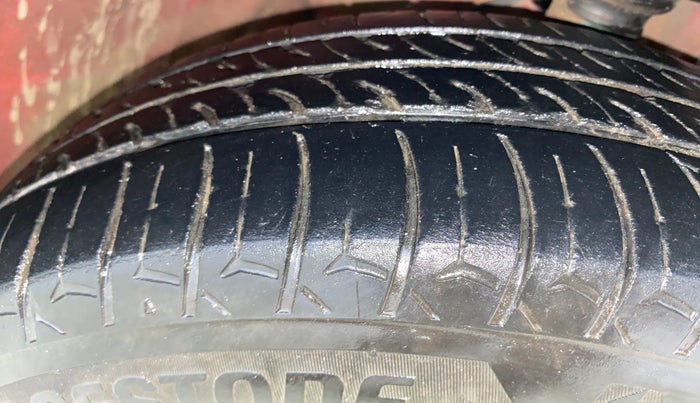 2017 Maruti IGNIS ALPHA 1.2 AMT, Petrol, Automatic, 47,352 km, Right Front Tyre Tread