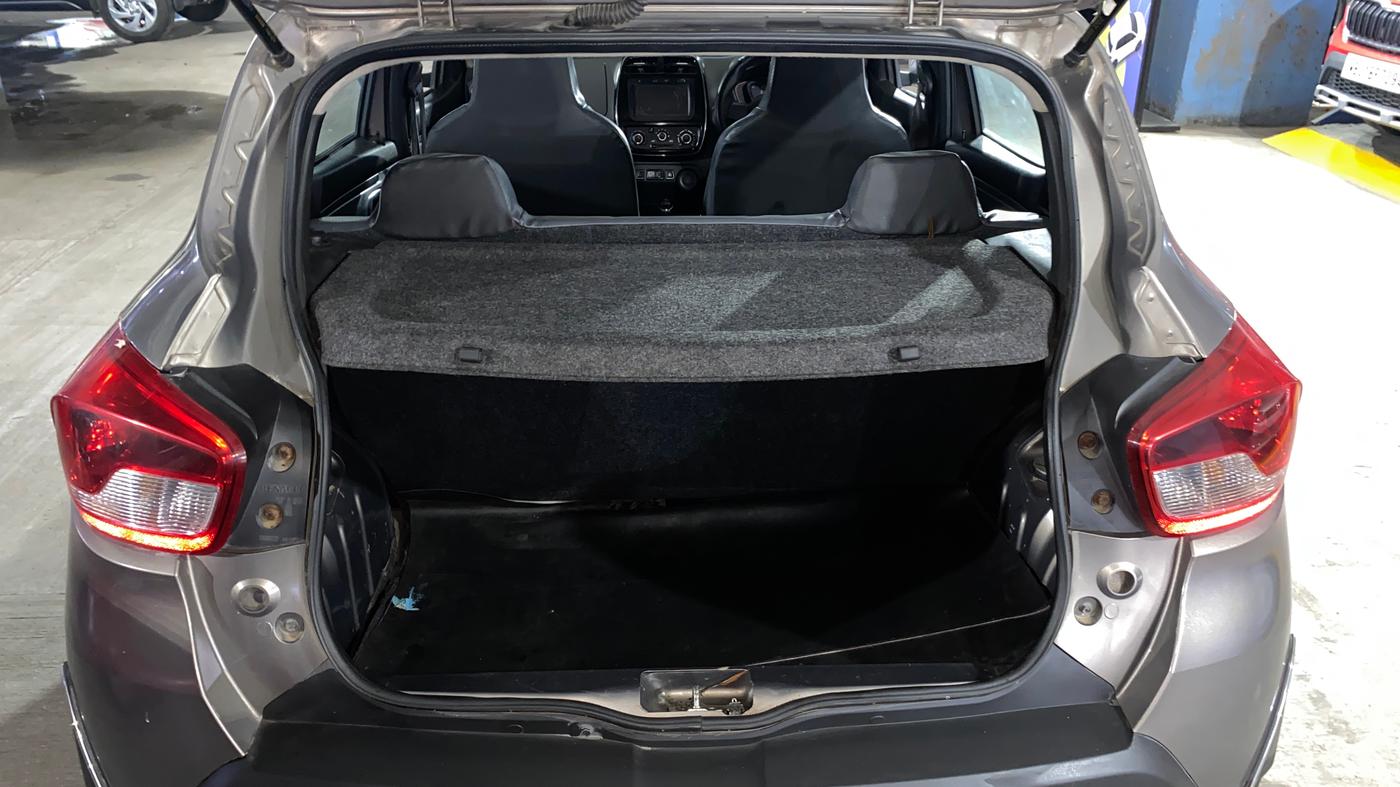 2018 Renault Kwid RXT 1.0 (O), Petrol, Manual, 32,011 km, Boot Inside