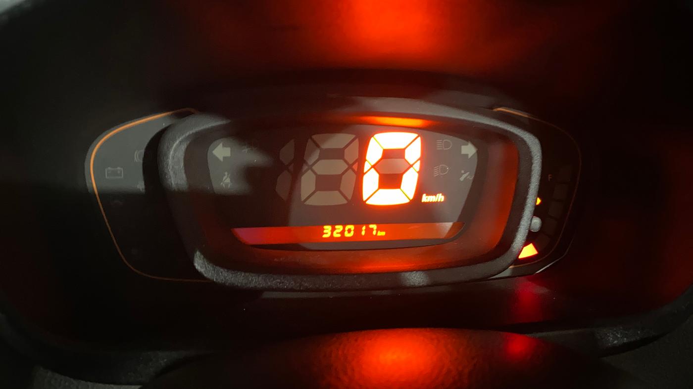 2018 Renault Kwid RXT 1.0 (O), Petrol, Manual, 32,011 km, Odometer Image