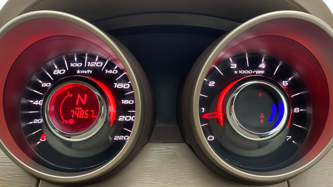 2012 Mahindra XUV500 W8 FWD, Diesel, Manual, 74,937 km, Odometer Image