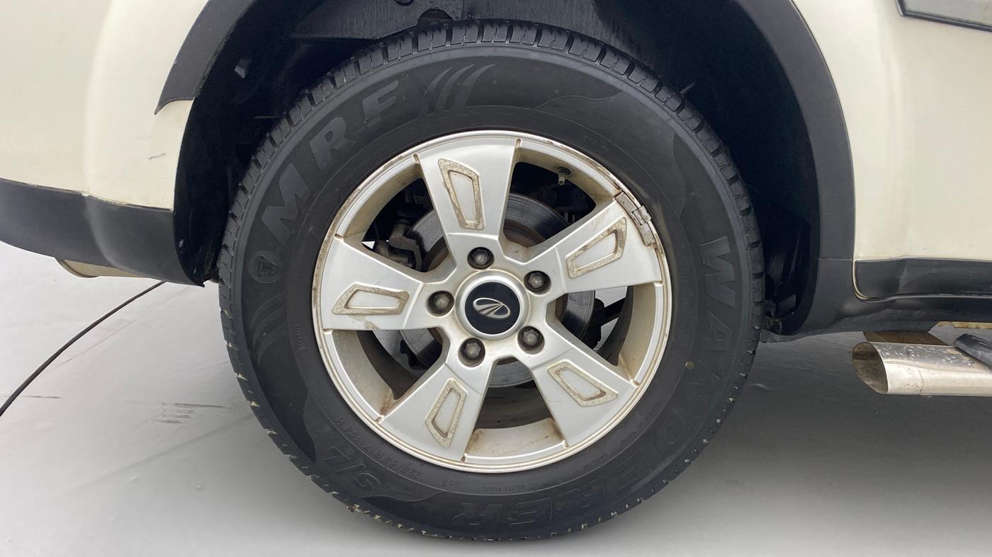 2012 Mahindra XUV500 W8 FWD, Diesel, Manual, 74,937 km, Right Rear Wheel