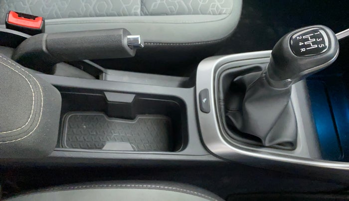 2020 Tata ALTROZ XZ PETROL, Petrol, Manual, 25,421 km, Gear Lever