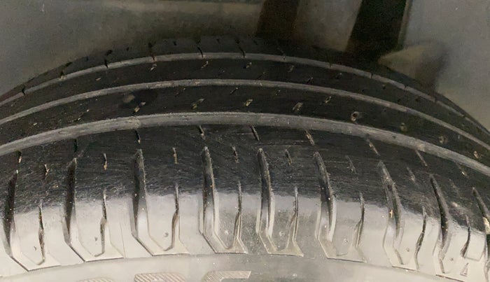 2020 Maruti Dzire ZXI Plus AMT, Petrol, Automatic, 33,008 km, Left Rear Tyre Tread