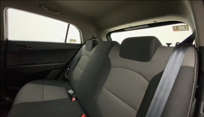 2017 Hyundai Creta E PLUS 1.6 PETROL, Petrol, Manual, 33,957 km, Right Side Rear Door Cabin
