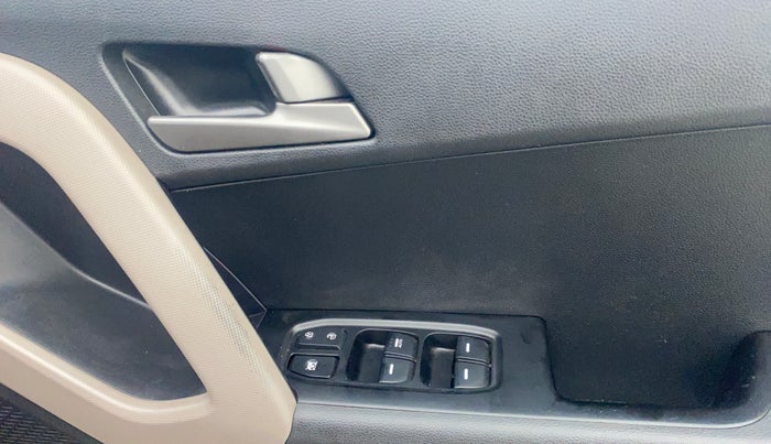 2017 Hyundai Creta SX PLUS 1.6 PETROL, Petrol, Manual, 1,19,062 km, Driver Side Door Panels Control