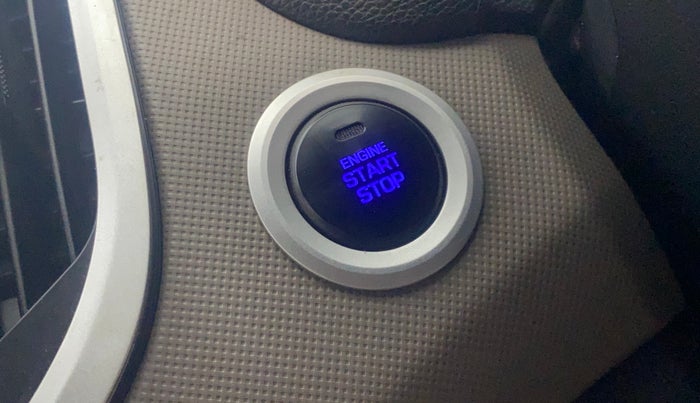 2017 Hyundai Creta SX PLUS 1.6 PETROL, Petrol, Manual, 1,19,062 km, Keyless Start/ Stop Button