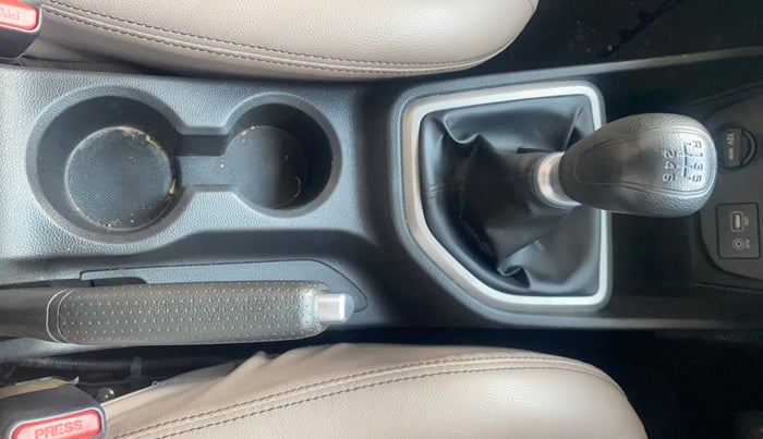 2017 Hyundai Creta SX PLUS 1.6 PETROL, Petrol, Manual, 1,19,062 km, Gear Lever