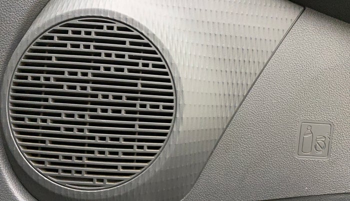 2012 Toyota Etios Liva G, Petrol, Manual, 1,27,764 km, Speaker