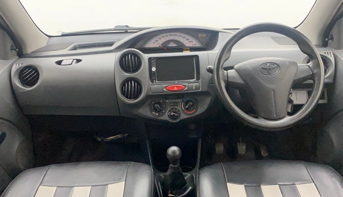 2012 Toyota Etios Liva G, Petrol, Manual, 1,27,764 km, Dashboard