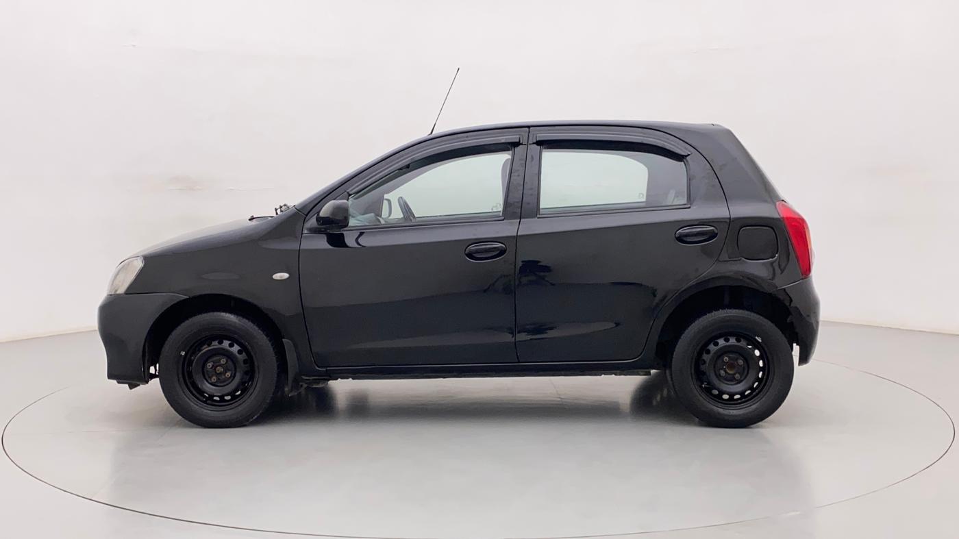 2012 Toyota Etios Liva G, Petrol, Manual, 1,27,764 km, Left Side