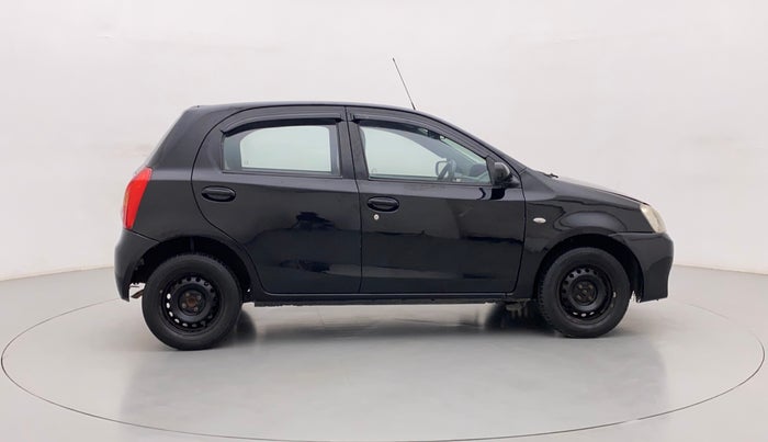 2012 Toyota Etios Liva G, Petrol, Manual, 1,27,764 km, Right Side View