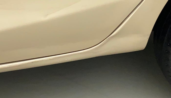 2011 Toyota Etios G, Petrol, Manual, 64,819 km, Left running board - Minor scratches