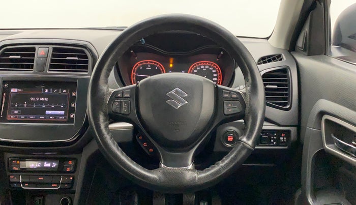 2016 Maruti Vitara Brezza ZDI PLUS DUAL TONE, Diesel, Manual, 55,290 km, Steering Wheel Close Up
