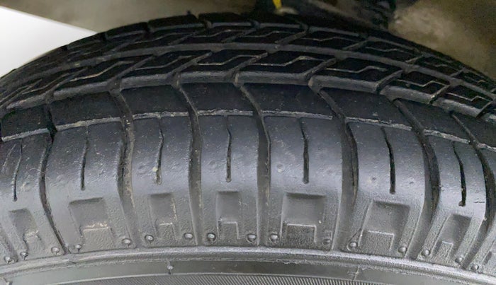 2021 Maruti Eeco 5 STR WITH AC PLUSHTR, Petrol, Manual, 10,252 km, Right Rear Tyre Tread