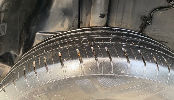 2022 Tata PUNCH ADVENTURE MT, Petrol, Manual, 33,223 km, Right Rear Tyre Tread