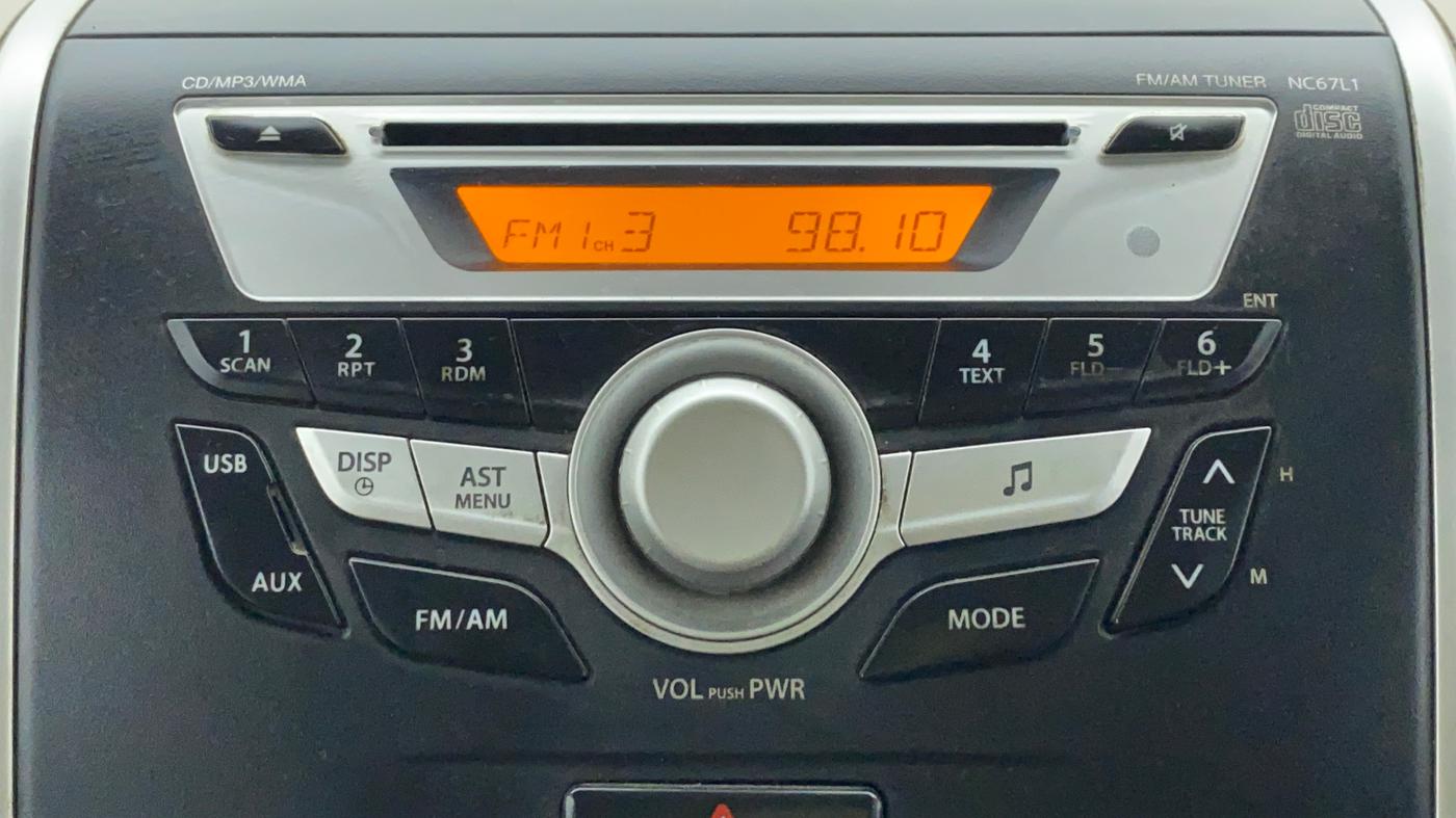 2015 Maruti Wagon R 1.0 VXI AMT, Petrol, Automatic, 41,000 km, Infotainment System