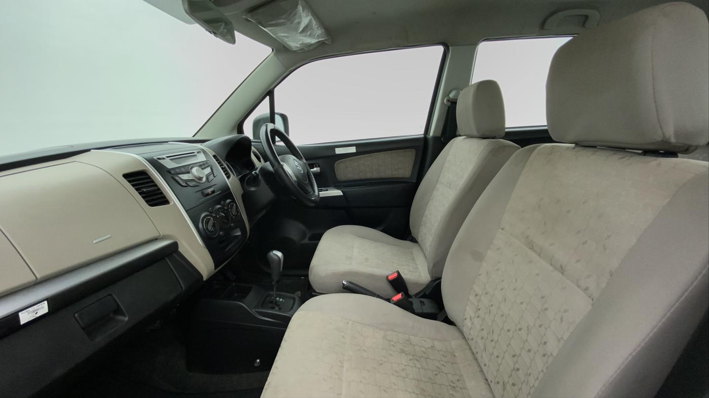 2015 Maruti Wagon R 1.0 VXI AMT, Petrol, Automatic, 41,000 km, Right Side Front Door Cabin