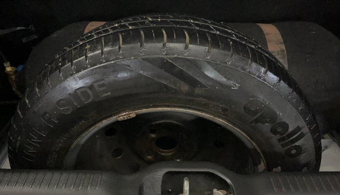 2020 Maruti Swift LXI, CNG, Manual, 62,690 km, Spare Tyre