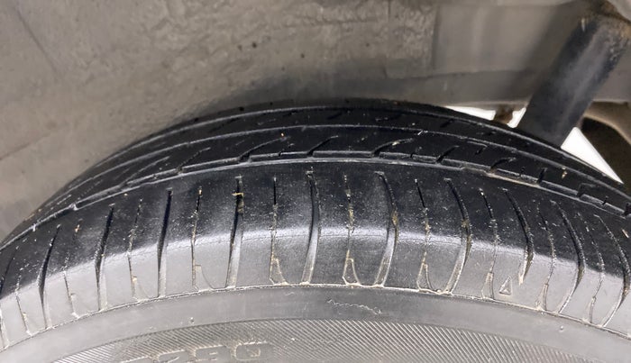 2013 Maruti Wagon R 1.0 VXI, Petrol, Manual, 76,369 km, Left Rear Tyre Tread