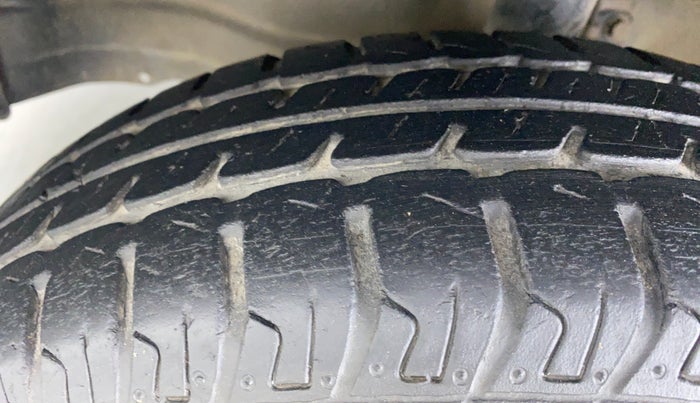 2017 Maruti Wagon R 1.0 LXI, Petrol, Manual, 16,858 km, Left Front Tyre Tread