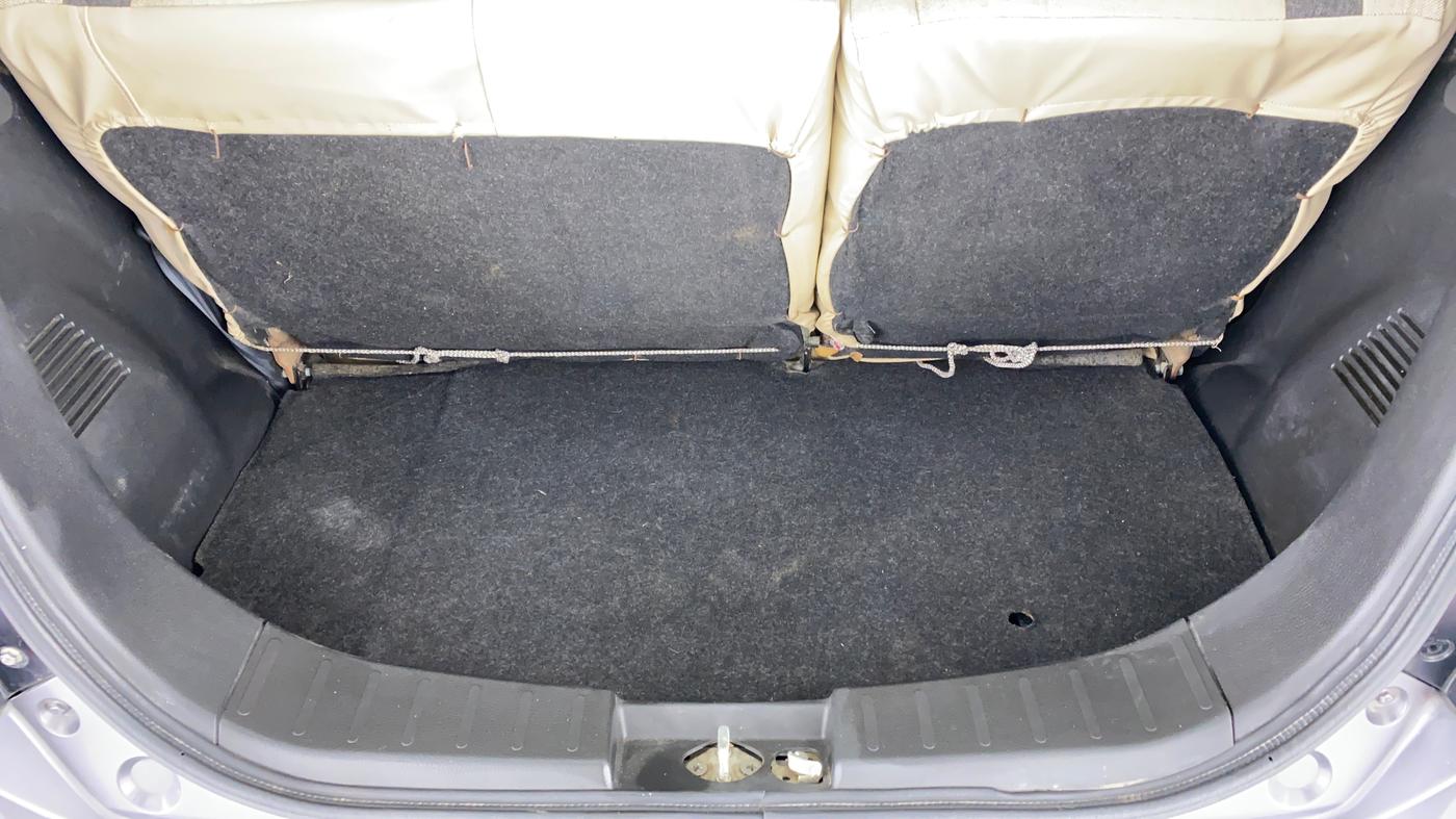 2017 Maruti Wagon R 1.0 LXI, Petrol, Manual, 16,858 km, Boot Inside