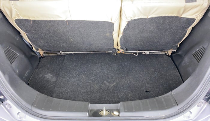 2017 Maruti Wagon R 1.0 LXI, Petrol, Manual, 16,858 km, Boot Inside