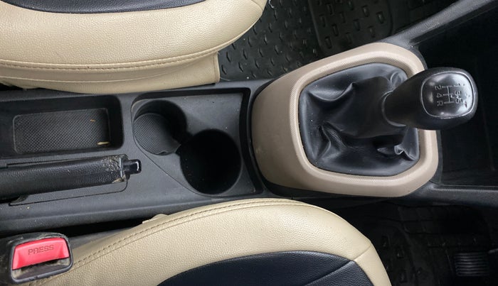 2019 Hyundai Xcent S 1.2, Petrol, Manual, 55,158 km, Gear Lever