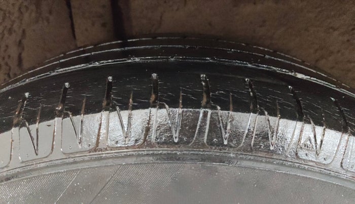 2018 Maruti Vitara Brezza ZDI PLUS AMT, Diesel, Automatic, 51,093 km, Right Rear Tyre Tread