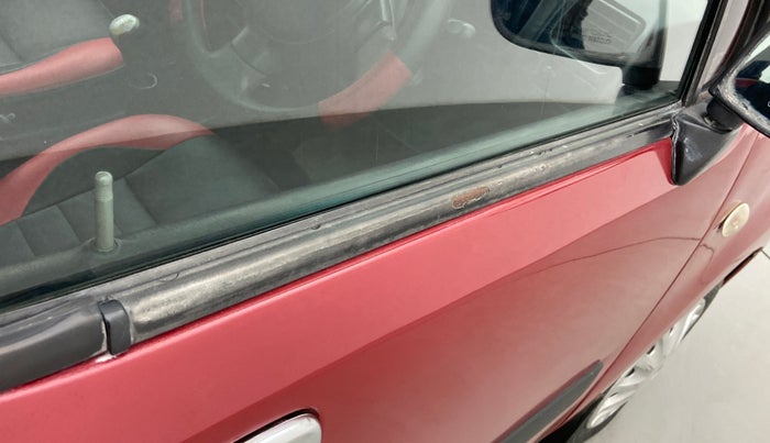 2010 Maruti Wagon R LXI MINOR, Petrol, Manual, 81,881 km, Driver-side door - Weather strip has minor damage