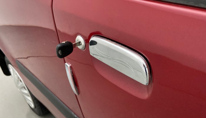2010 Maruti Wagon R LXI MINOR, Petrol, Manual, 81,881 km, Lock system - Mechanical key minor damage