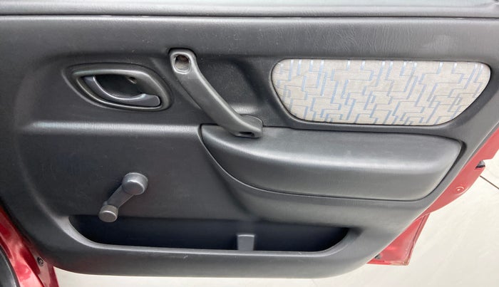 2010 Maruti Wagon R LXI MINOR, Petrol, Manual, 81,881 km, Driver Side Door Panels Control